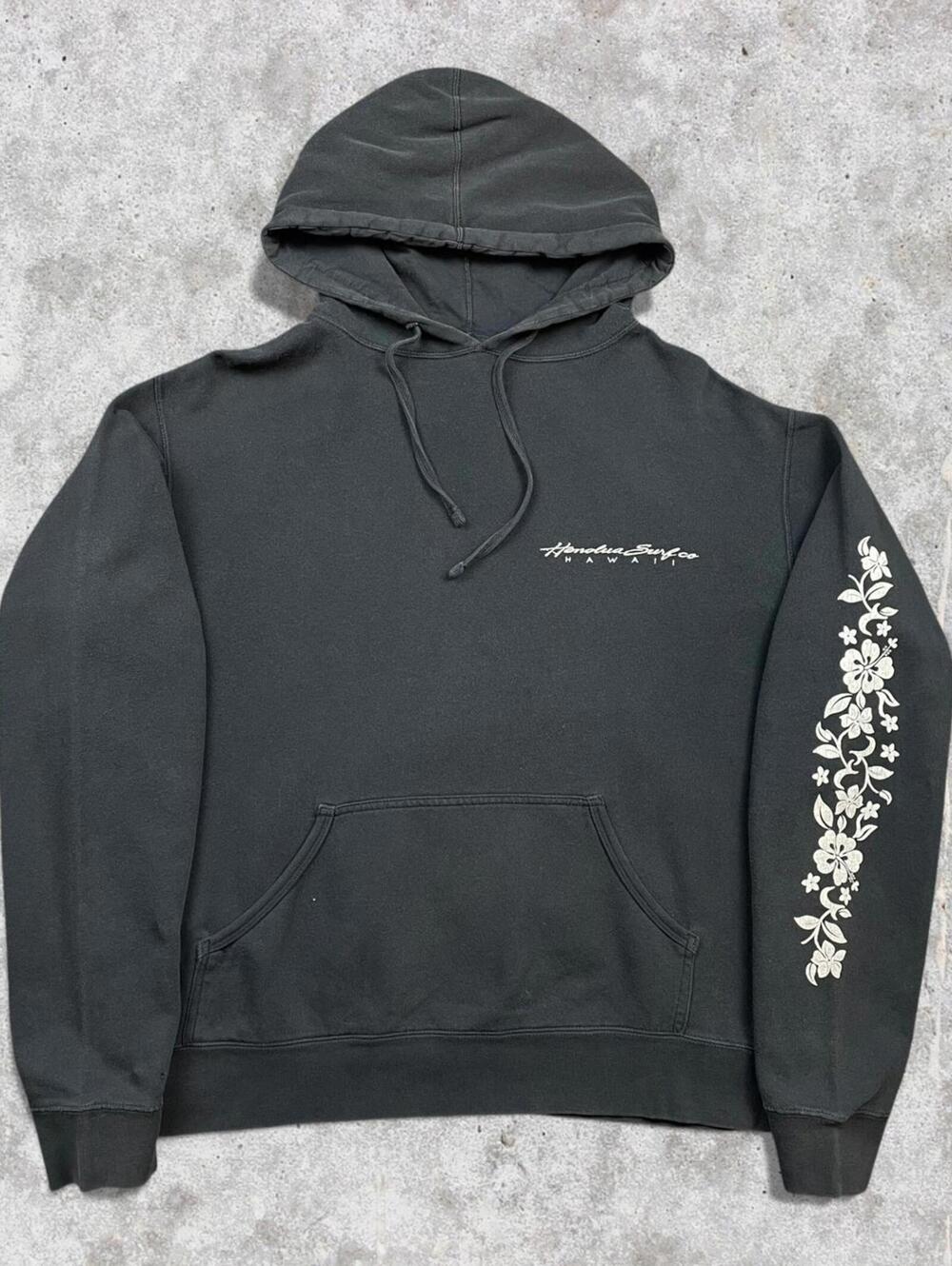 2000's Honolua Surf Co. Floral Sleeve Hit Graphic Hoodie